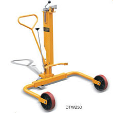 寬支腿液壓油桶搬運(yùn)車(chē)